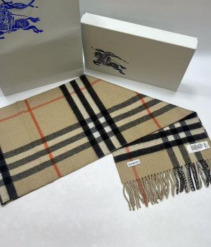 김*연님 버버리 목도리 검품 및 출고