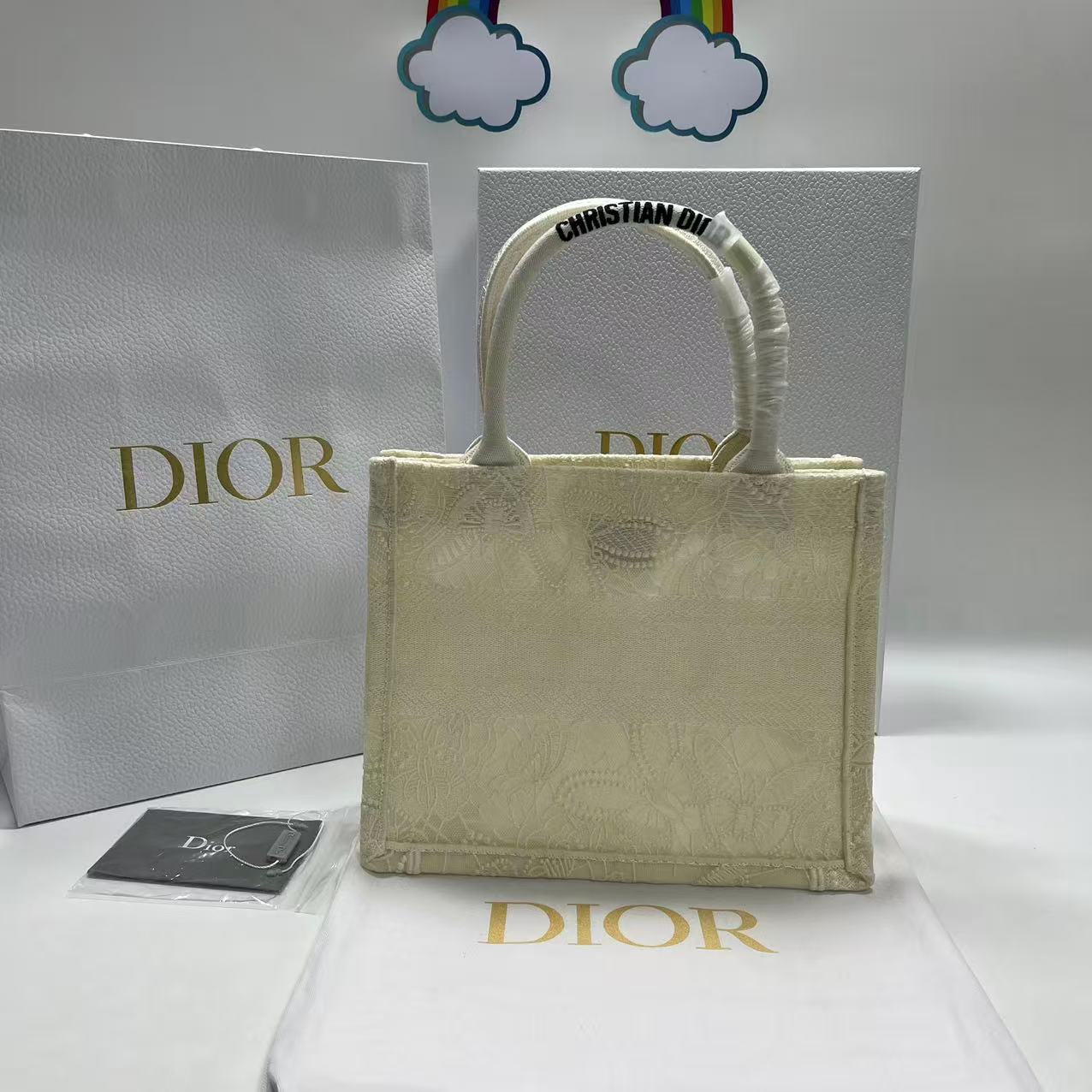 오*석님 디올 스몰 북토트백 검품 및 출고