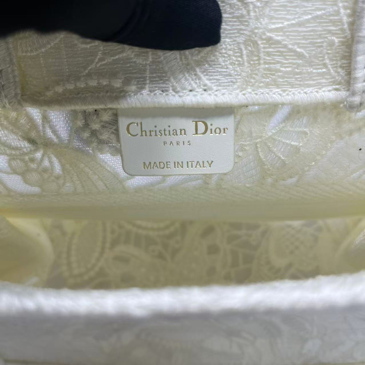 오*석님 디올 스몰 북토트백 검품 및 출고
