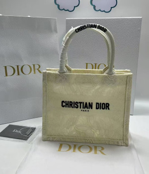 오*석님 디올 스몰 북토트백 검품 및 출고