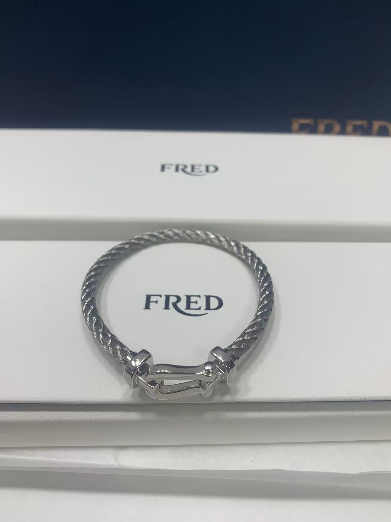 박*은님 프레드 포스텐 미디엄 팔찌 검품 및 출고