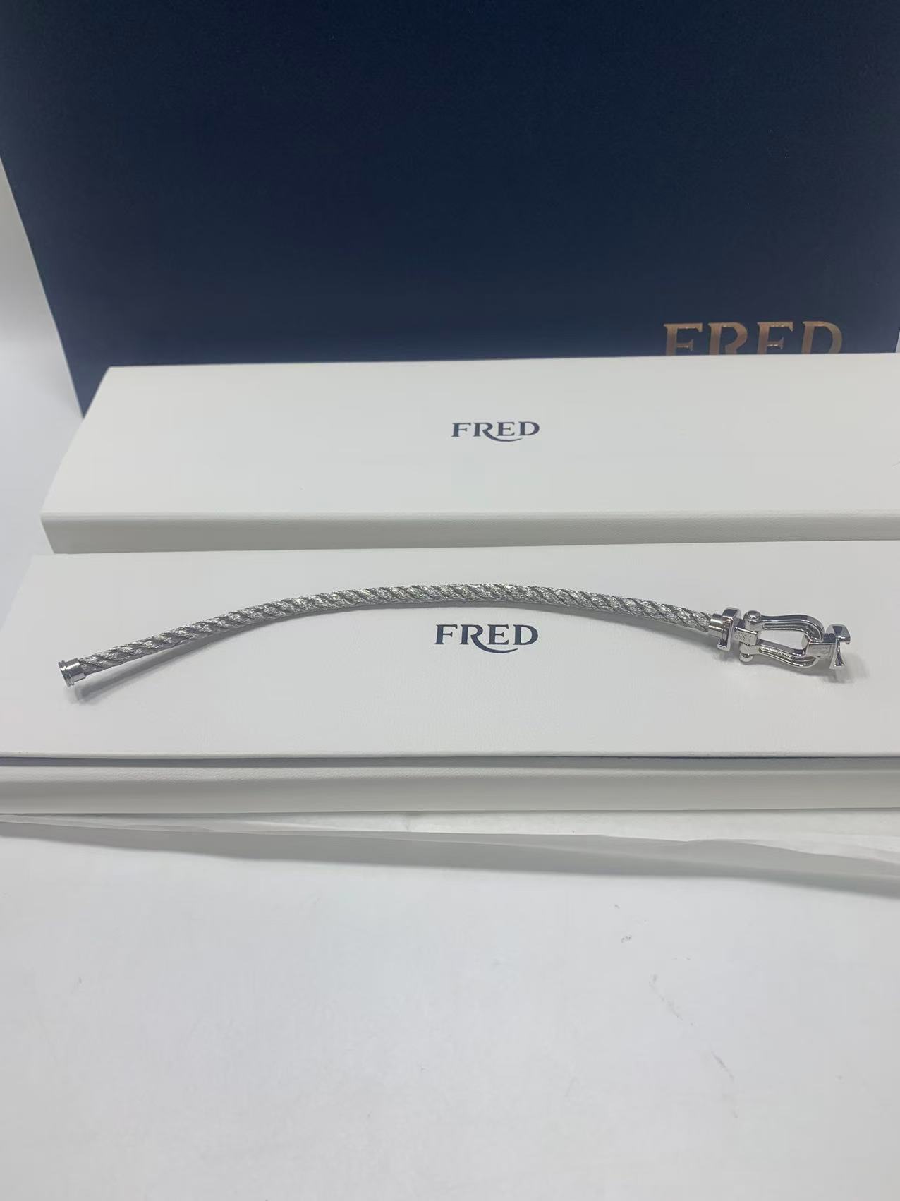 박*은님 프레드 포스텐 미디엄 팔찌 검품 및 출고