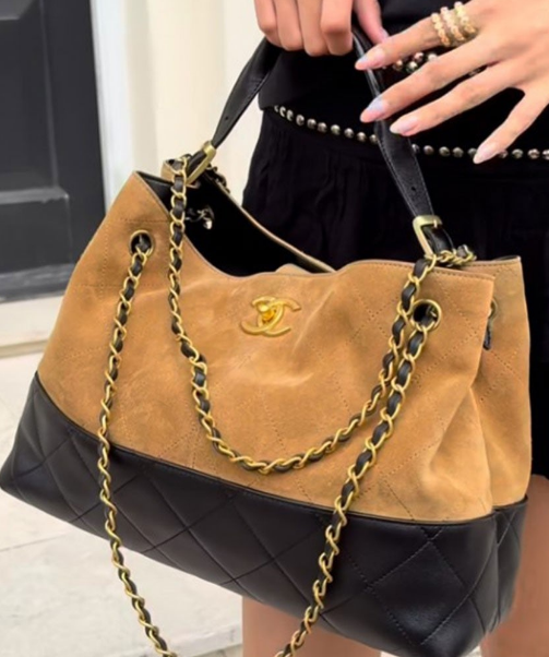 (국내배송) 샤넬 25A 공방 스웨이드 투톤 쇼퍼 백