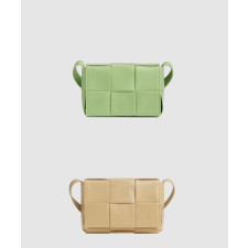 보테가베네타 미니 카세트 667048