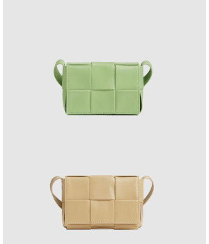 보테가베네타 미니 카세트 667048