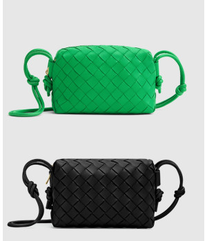 보테가베네타 미니 루프백 680254