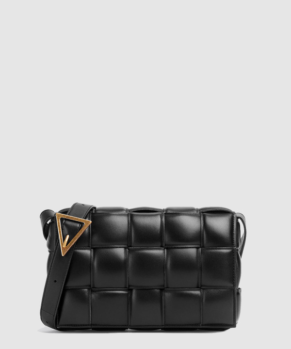 보테가베네타 패딩 카세트백 591970