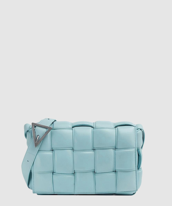 보테가베네타 패딩 카세트백 591970