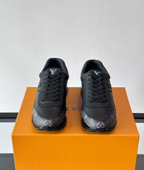 (국내배송) 루이비통 런 어웨이 블랙 스니커즈