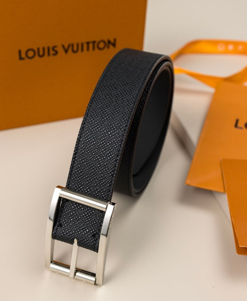 (국내배송) 루이비통 업타운 사피아노 가죽벨트