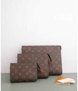 (국내배송) 루이비통 트리오 토일렛 모노그램 파우치