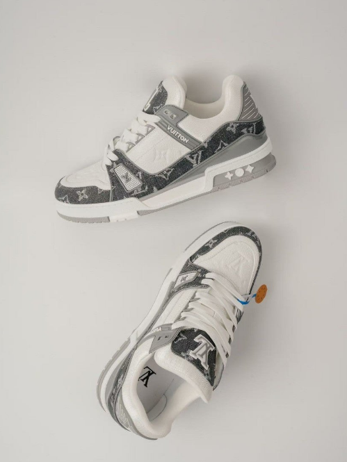 (국내배송) 루이비통 LV 트레이너 스니커즈 그레이