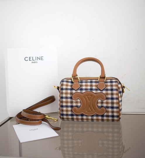 (국내배송) 셀린느 SMALL BOSTON in TARTAN TEXTILE AND CALFSKIN