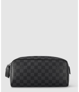 루이비통 돕 키트 토일렛 파우치 N40127