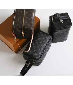 (국내배송) 루이비통 독 키트 파우치 백