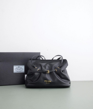 (국내배송) 프라다 다다 스몰 나파 가죽 핸드백