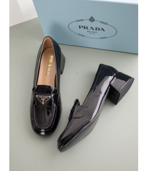 (국내배송) 프라다 여성 구두 펌프스