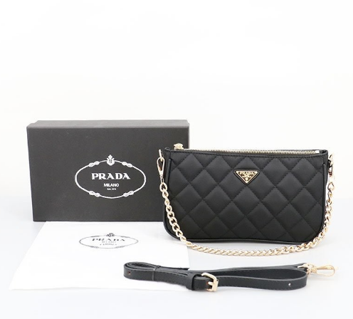 (국내배송) 프라다 리나일론 포코노 퀄팅 체인 숄더 & 크로스백