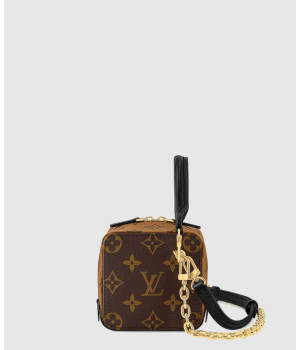 루이비통 마이크로 베니티 M47124