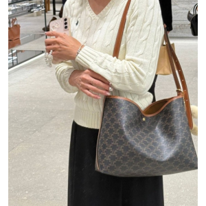 (국내배송) 셀린느 소프트 쇼퍼 백