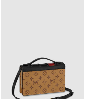 루이비통 북 체인 월릿 M81830