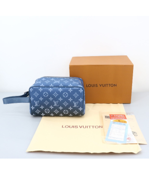 (국내배송) 루이비통 M11559 락커 돕 키트 클러치 파우치백