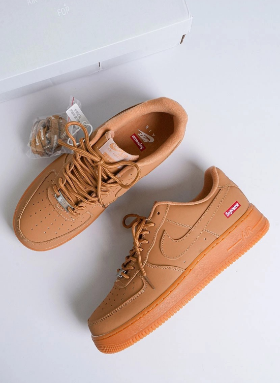 (국내배송) 나이키 X 슈프림 에어포스 1 로우 플렉스