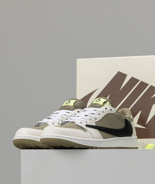 (국내배송) 나이키 에어조던 1 로우 골프 x Travis Scott 트래비스 스캇 Neutral Olive