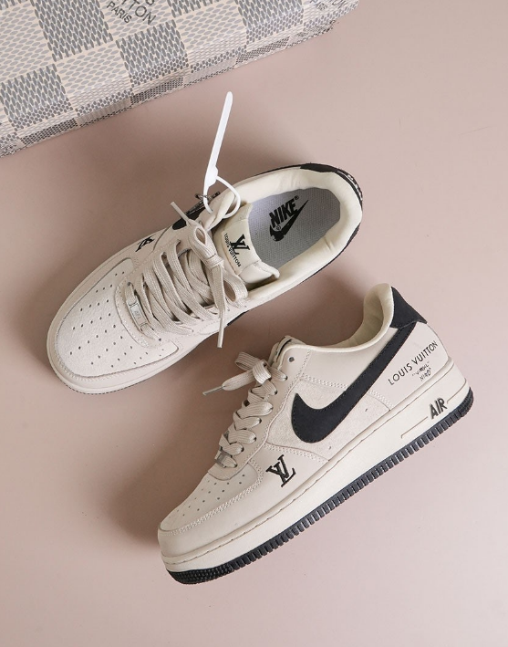 (국내배송) 나이키 X 루이비통 에어 포스 1 로우