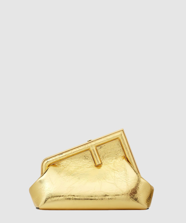 펜디 퍼스드 레더 미디움 백 8BP127