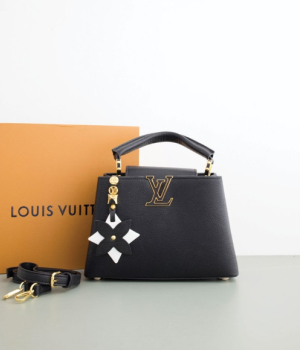 (국내배송) 루이비통 카퓌신 BB