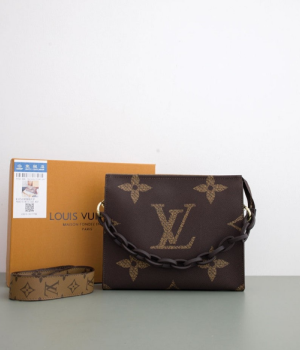 (국내배송) 루이비통 모노그램 파우치 크로스 체인백