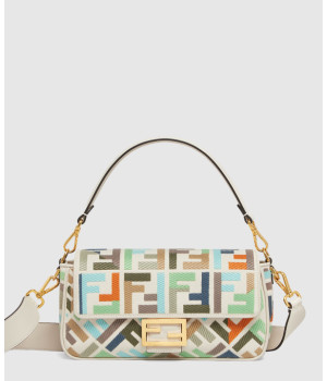 펜디 바게트백 미디움 8BR600