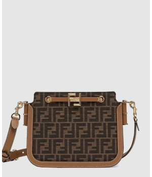 펜디 터치백 8BT349