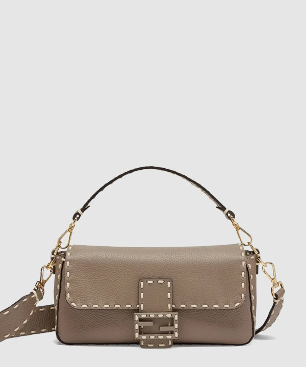 펜디 바게트백 미디움 8BR600