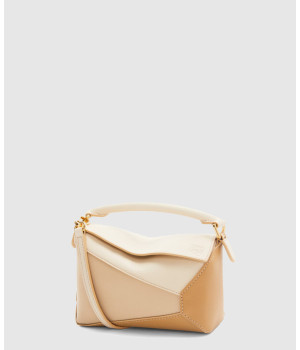 로에베 클래식 카프스킨 미니 퍼즐백