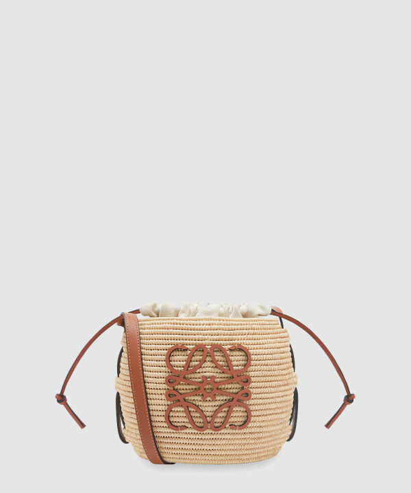 로에베 비하이브 바스켓백