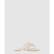 미우미우 마테라쎄 나파 레더 플립 플랍 5Y130E