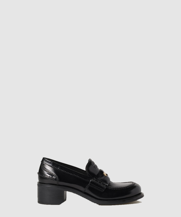 미우미우 브러쉬드 레더 페니 로퍼 5D276E