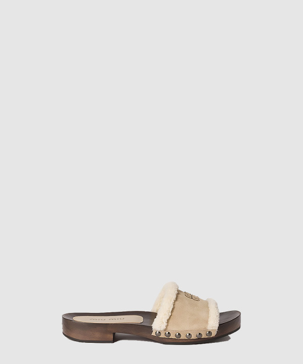 미우미우 스웨이드 클로그 샌들 5Z505E