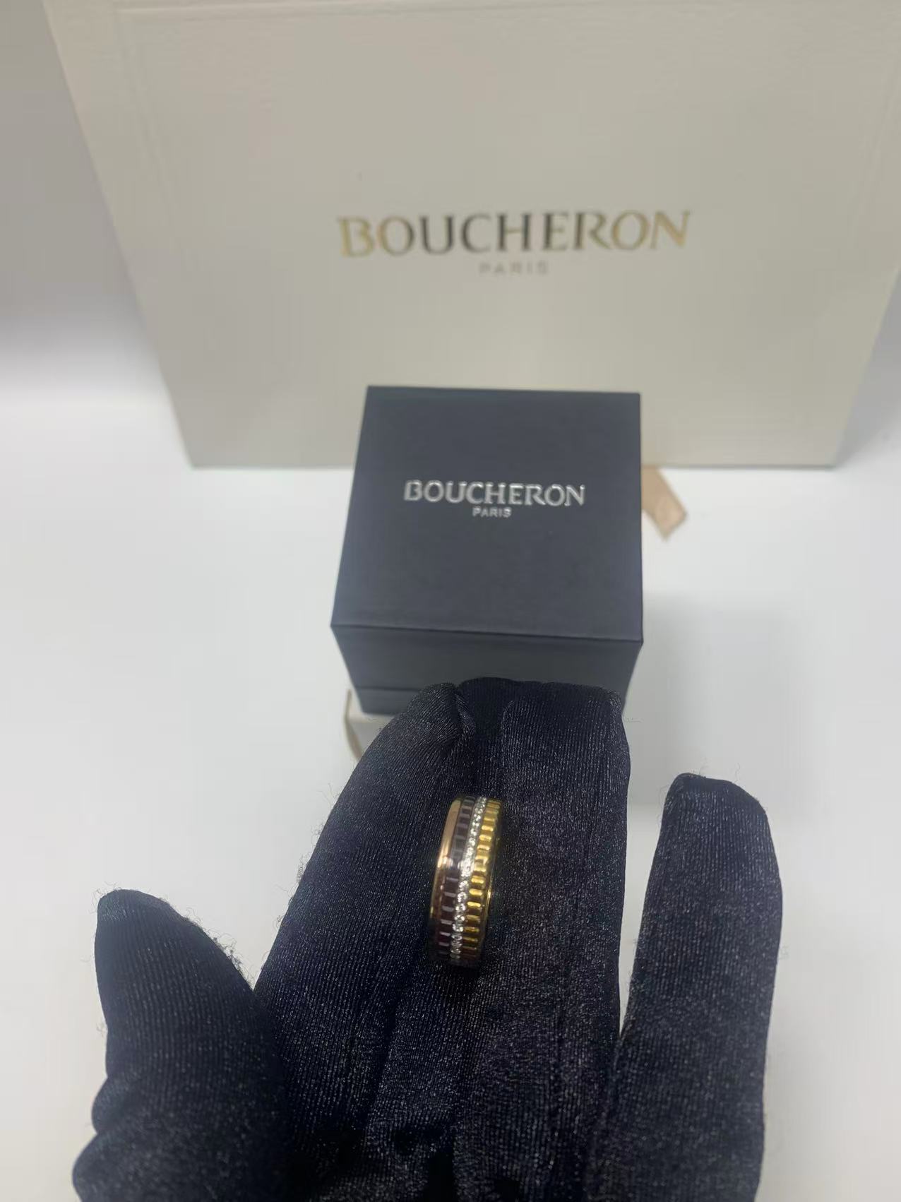 2026년 1월 7일 김*향님 부쉐론 콰트로 반지 검품 및 출고