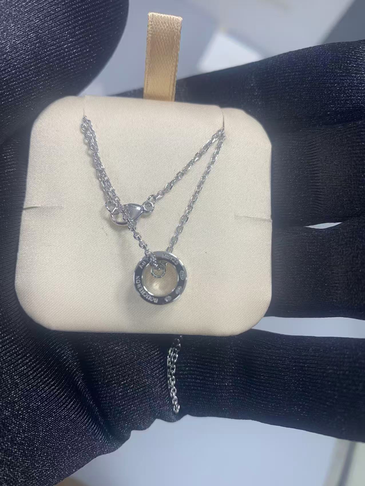 2026년 2월 25일 남*현님 부쉐론 콰트로 네크리스 검품 및 출고