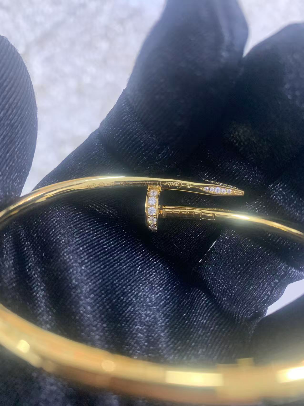 2026년 3월 7일 마*현 님 까르띠에 저스트 앵 끌루 클래식 브레이슬릿 검품 및 출고