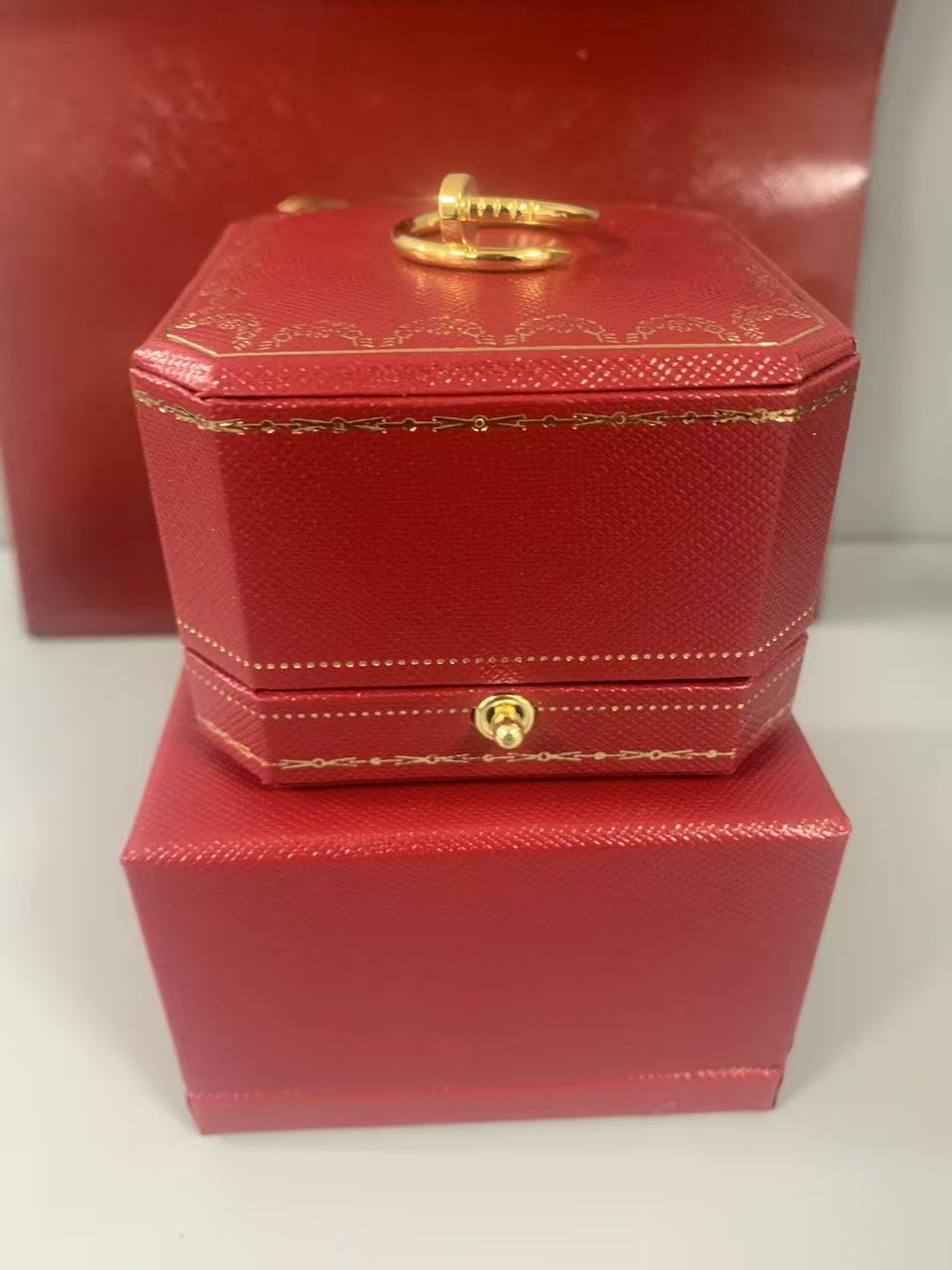 2026년 3월 12일 김*빈 님 까르띠에 저스트 앵 끌루 링 검품 및 출고